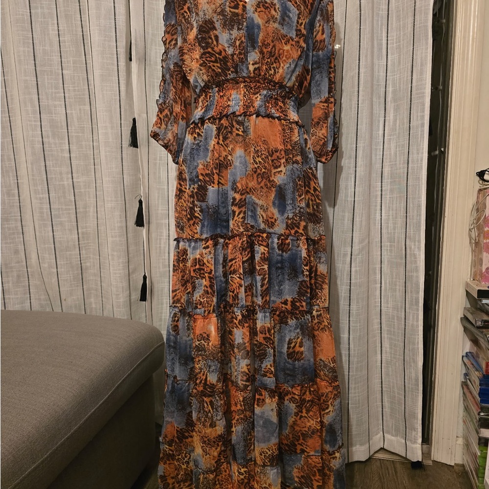 Chic Leopard Print Maxi Dress in Blue and Orange